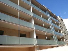 Montaje de galerías en edificio - Aluminios JP